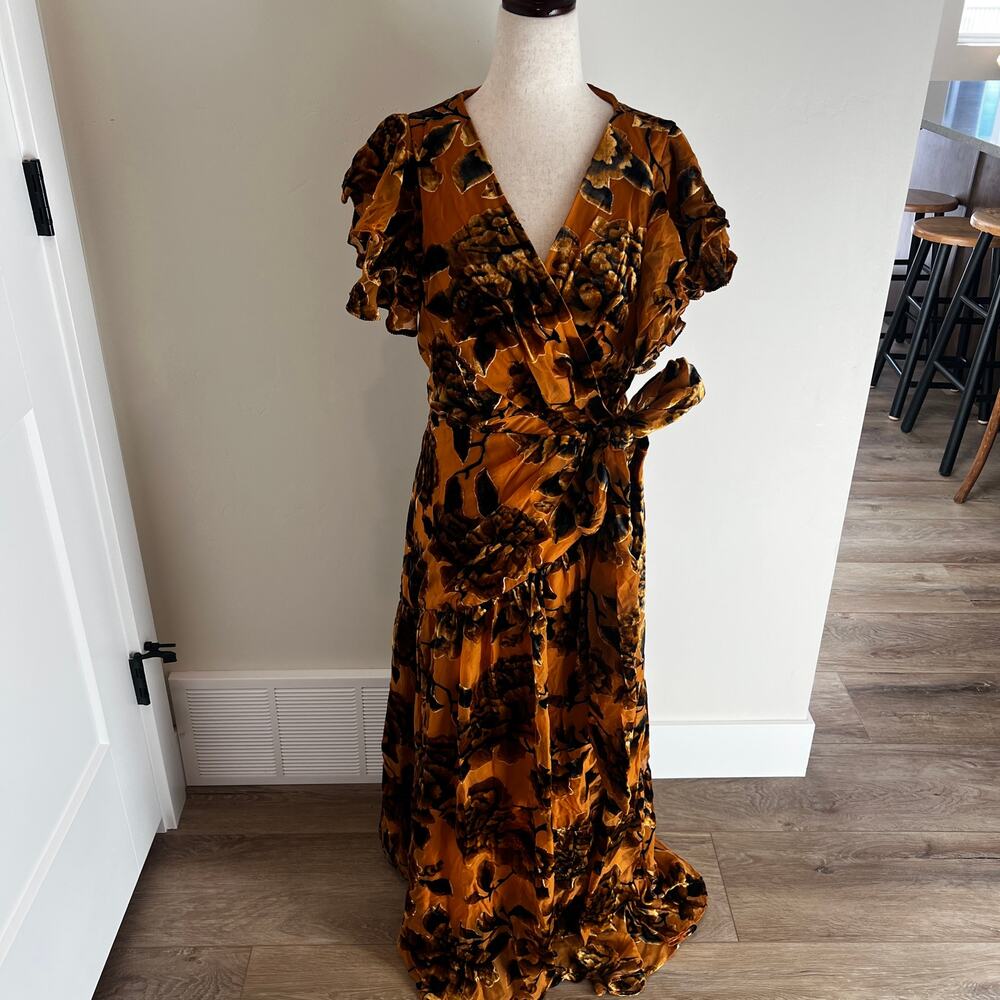 HUTCH Women's Zola Velvet Maxi Dress Size M In Gold Multi - Picture 4 of 11